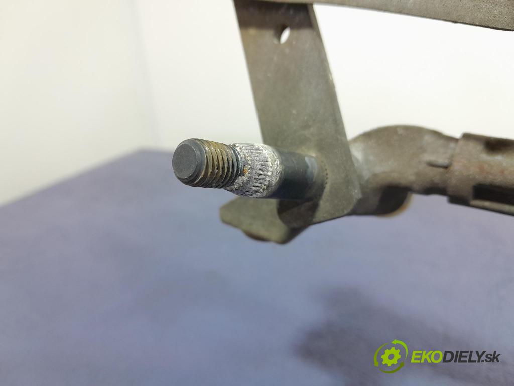 Peugeot 307 2007 mechanismus motorek Stěrače: před 9681994280