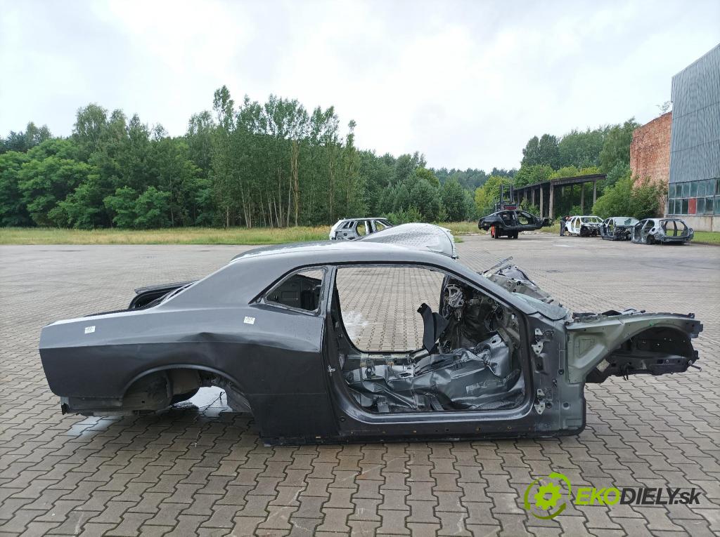 Dodge Challenger 2016 Boční v pravo: 01