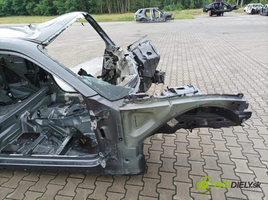 Dodge Challenger 2016 Boční v pravo: 01