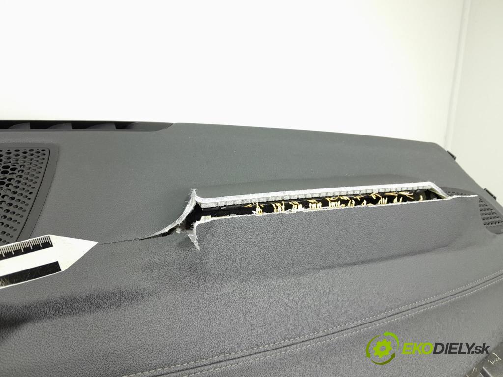 Bmw Seria 7 2019 kokpit,přistrojova deska 01