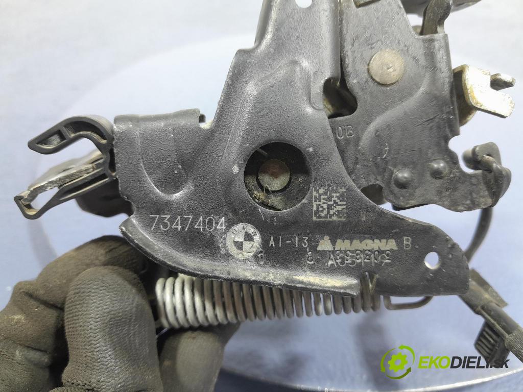 Bmw Seria 7 2019 zámek masky: 7347404