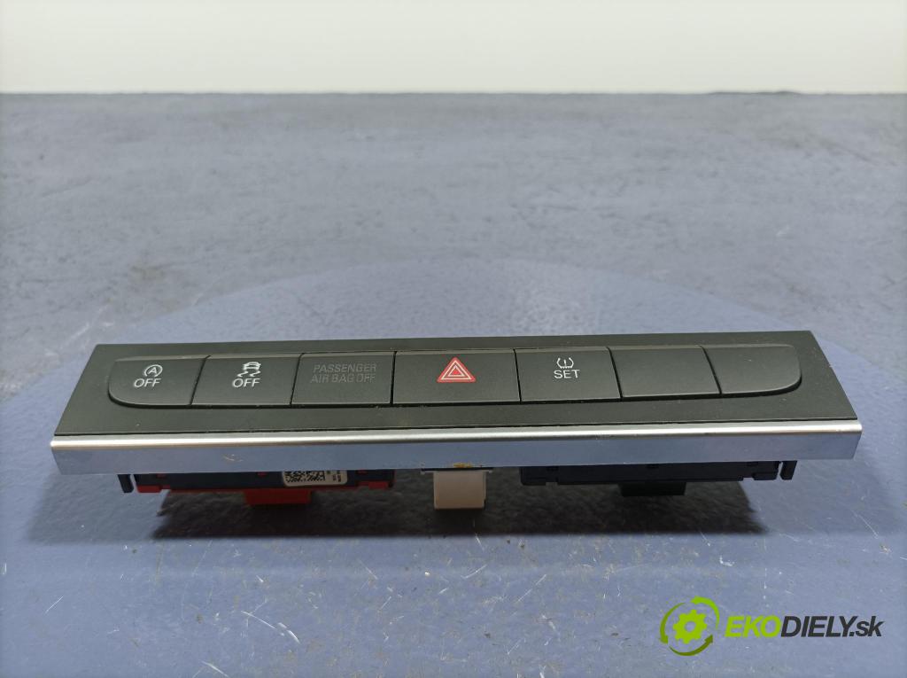 Audi A3 2010 prepínač 8P0927137AS