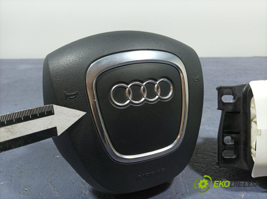 Audi A3 2010 kokpit,přistrojova deska
