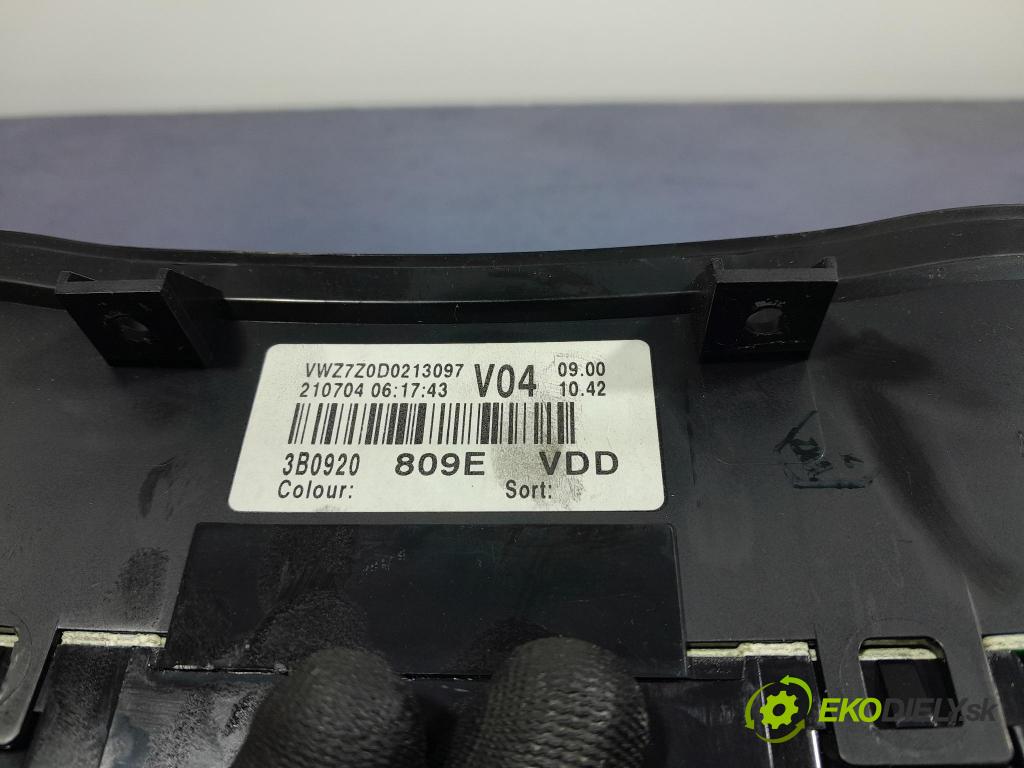 Vw Passat 2004 Přístrojová deska 3B0920809E