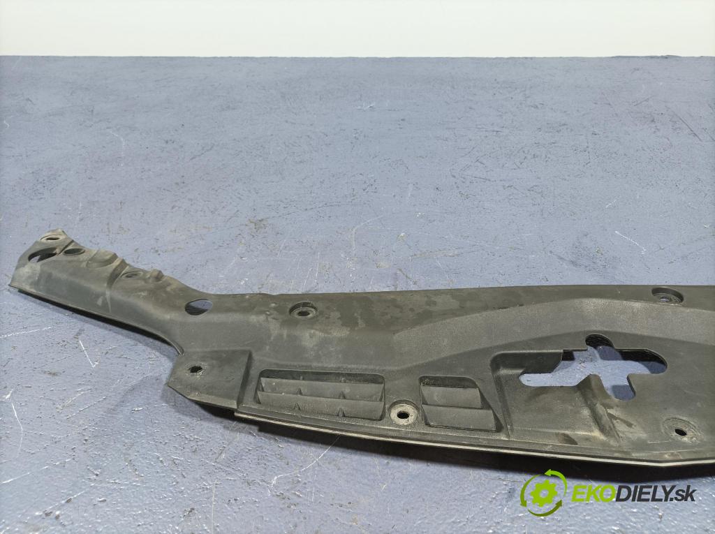 Honda Accord 2007 kryt Plast: podvozek: 01