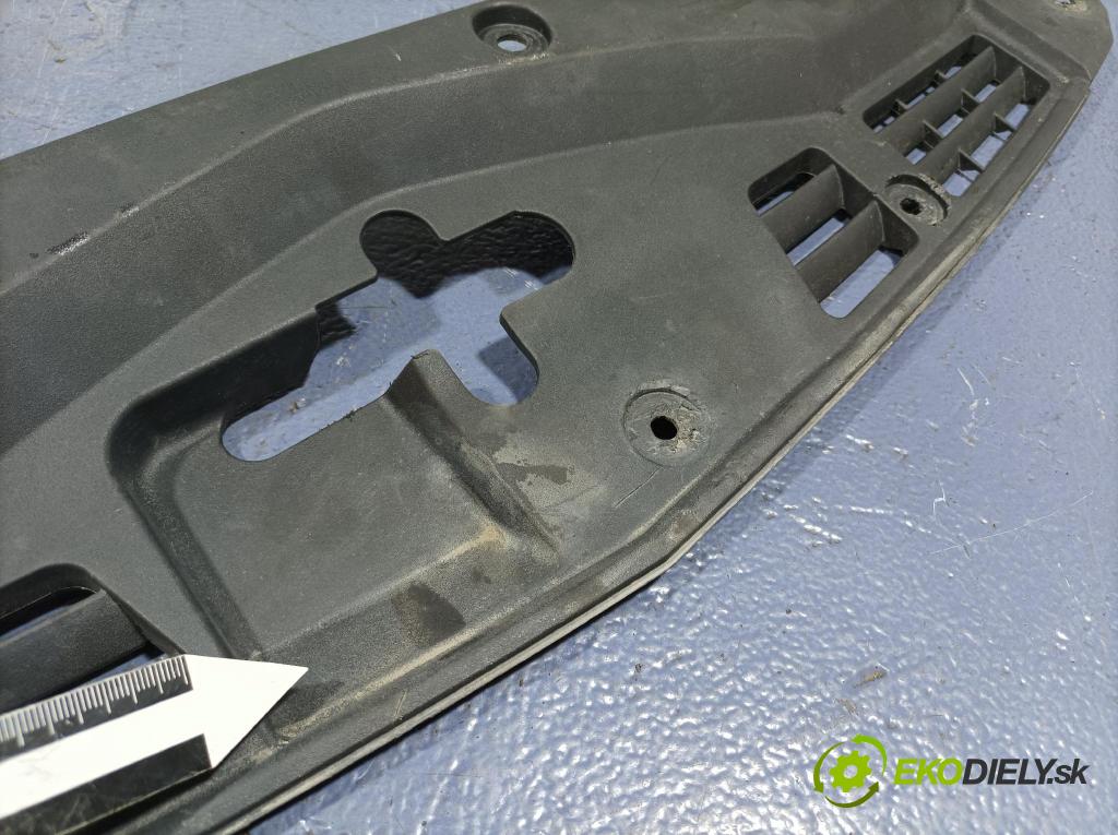 Honda Accord 2007 kryt Plast: podvozek: 01