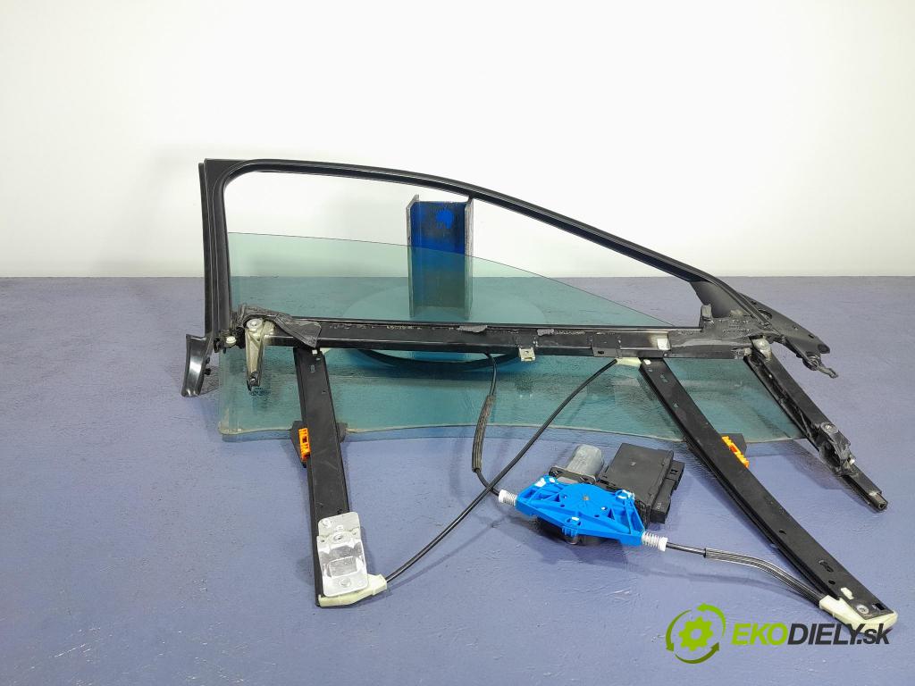 Audi A4 2001 mechanismus stahování Sklenka: před Levý: 8E0837629