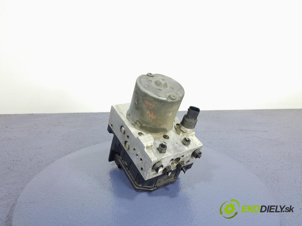 Audi A4 2001 čerpadlo ABS x 8E0614517