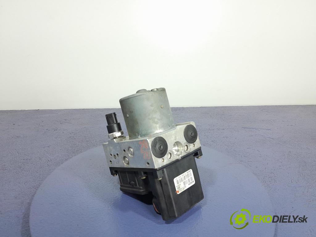 Audi A4 2001 čerpadlo ABS x 8E0614517