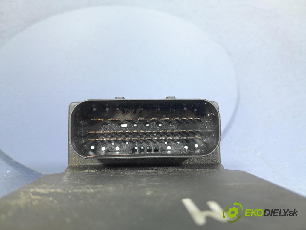 Audi A4 2001 čerpadlo ABS x 8E0614517