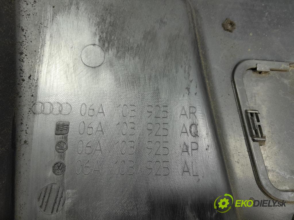 Audi A3 2001 kryt Motor: 06A103927G