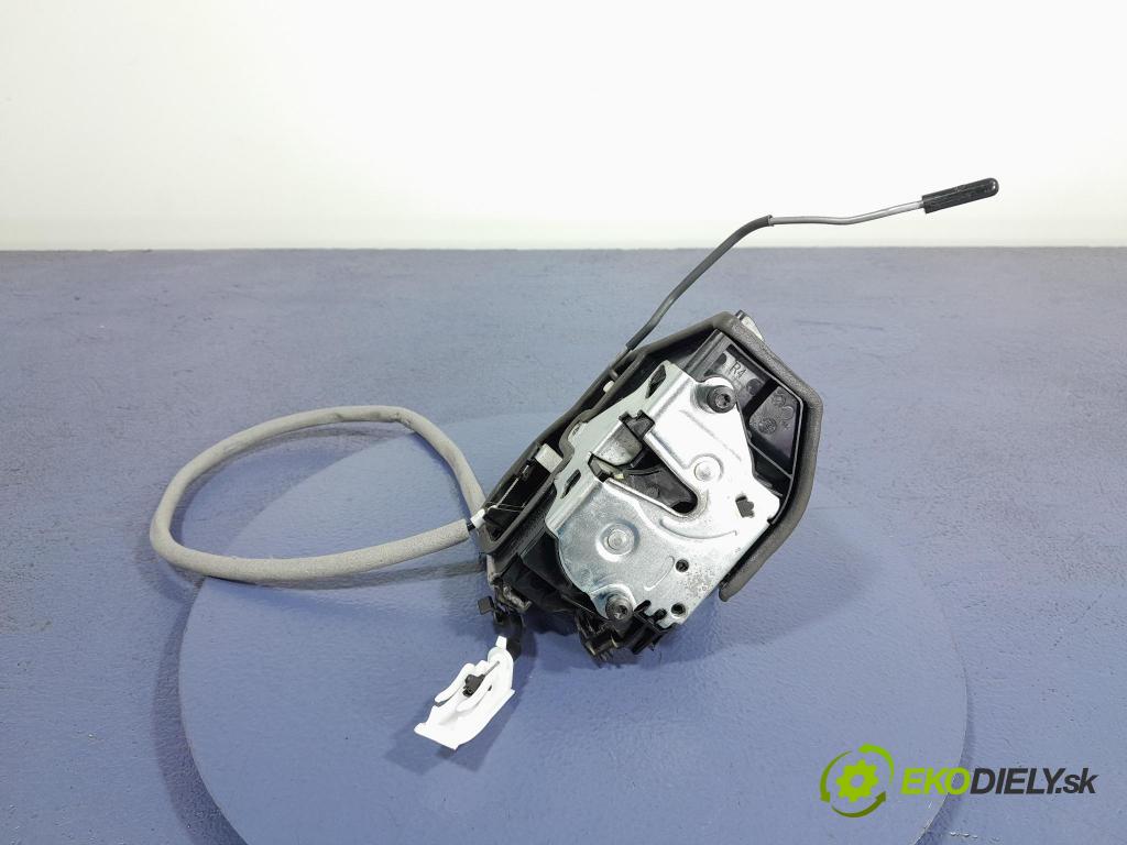 Bmw X5 2013 zámek dveře před v pravo: 7318416