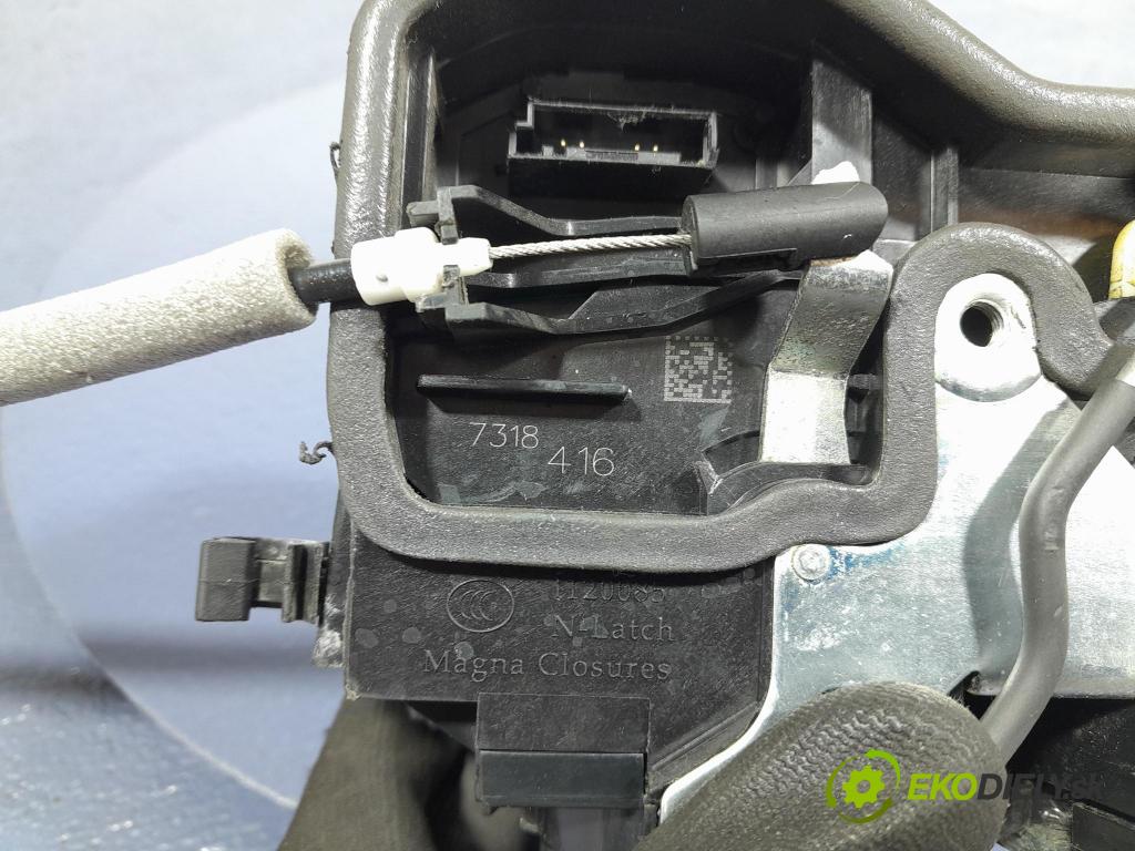 Bmw X5 2013 zámek dveře před v pravo: 7318416