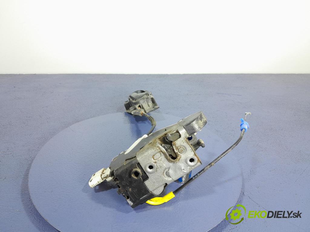 Peugeot Expert 2008 zámek dveře Zad: v pravo: 9681336180
