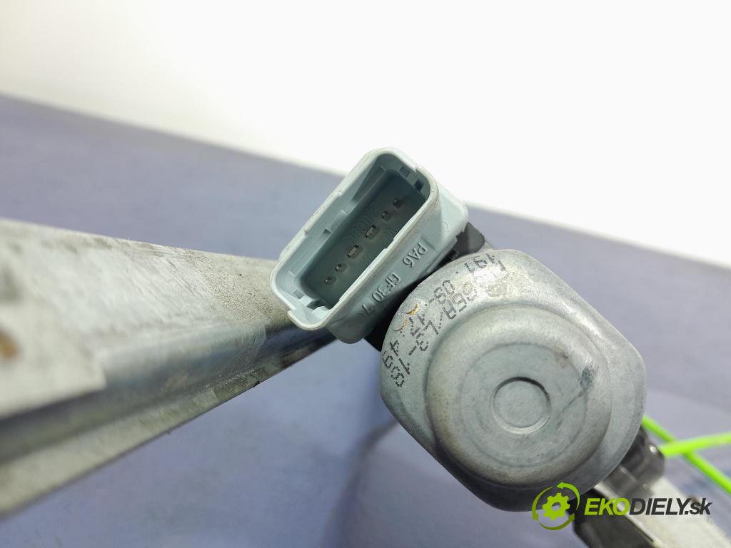 Peugeot Expert 2008 mechanizmus okna Okná: Predné v pravo: 440778F