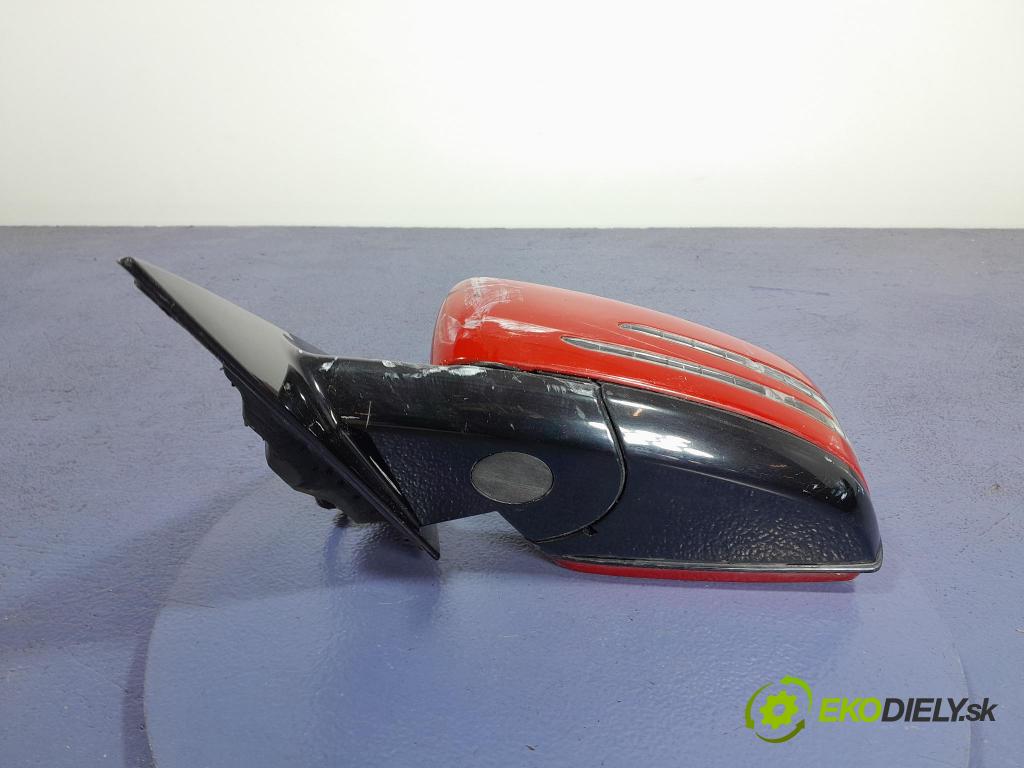 Mercedes E-klasa 2010 zpětné zrcátko Vlevo, odjet: 01