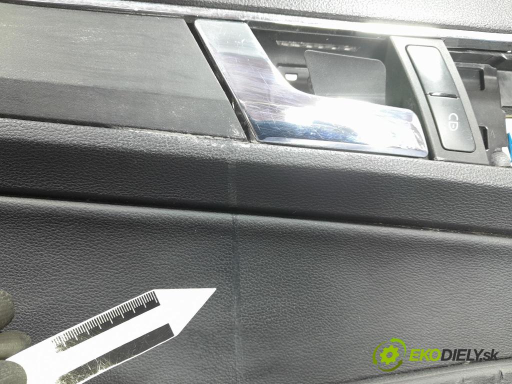 Mercedes E-klasa 2010 Čalounictví: dvere Predné ľavá 01