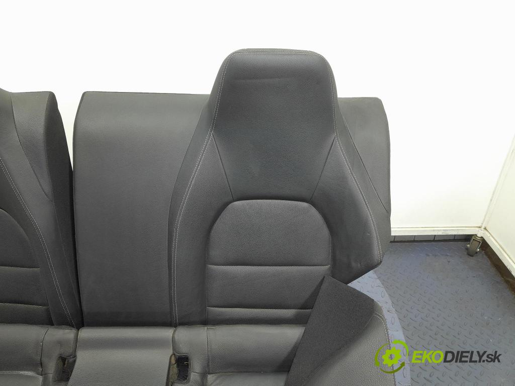 Mercedes E-klasa 2010 Sedačka zadný