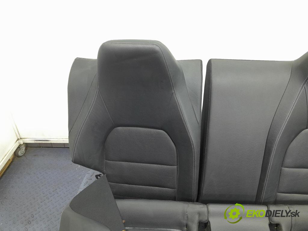 Mercedes E-klasa 2010 Sedačka zadný