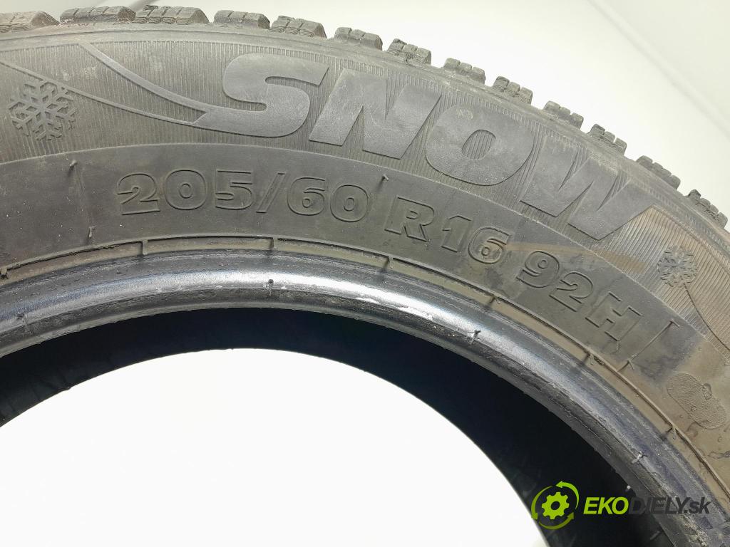 Bmw Seria 3 2007 pneumatiky: Zima 3528706049774