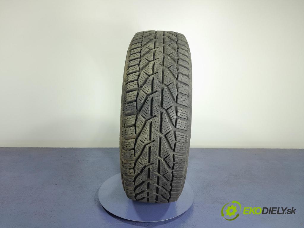 Bmw Seria 3 2007 pneumatiky: Zima 3528706049774