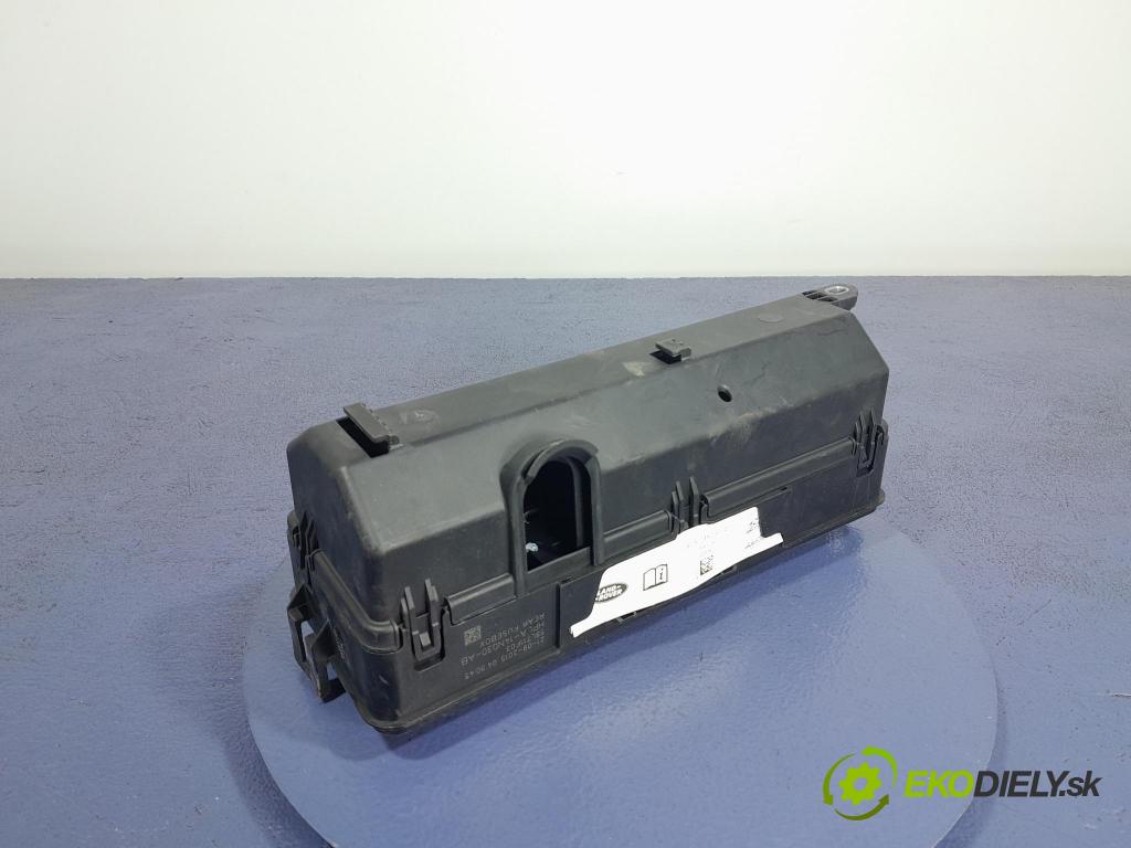 Land rover Range rover 2017 skrinka Poistky: HPLA-14N030-AB