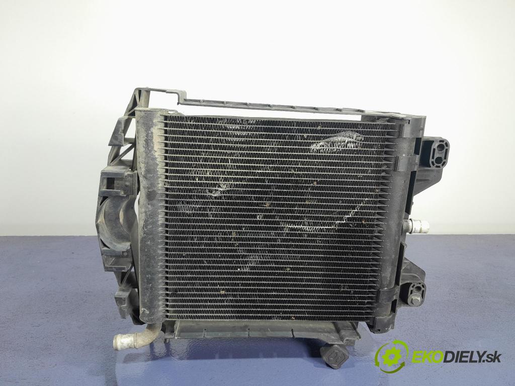 Land rover Range rover 2017 Chladič Voda FPLA-8D048-AA