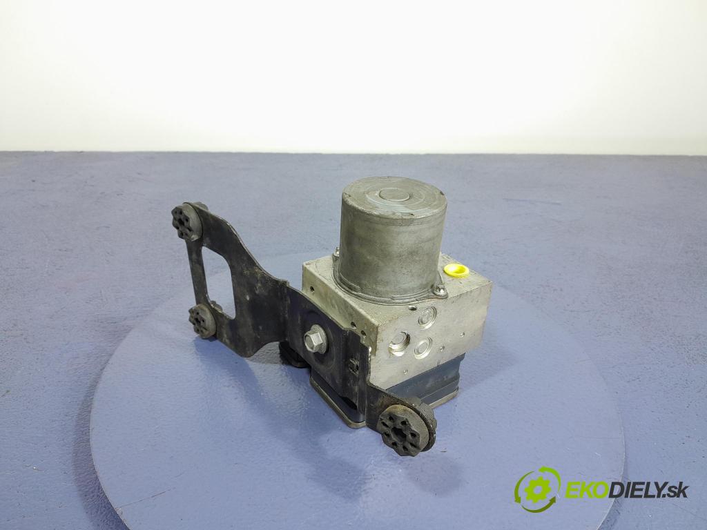 Land rover Range rover 2017 čerpadlo ABS x GPLA-14F447-AD