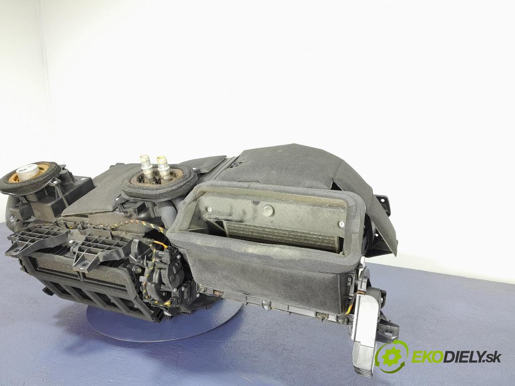 Land rover Range rover 2017 radiátor GPLA-19B555-DC