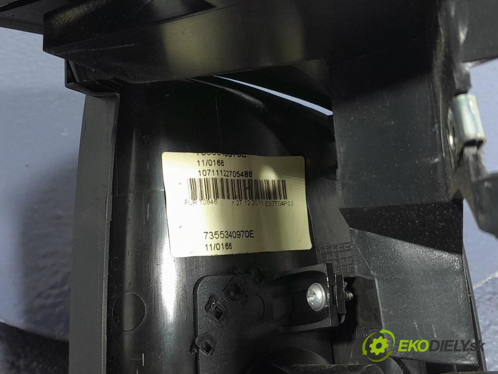 Opel Combo 2013 kryt Plast: Interiéry: 07354986480