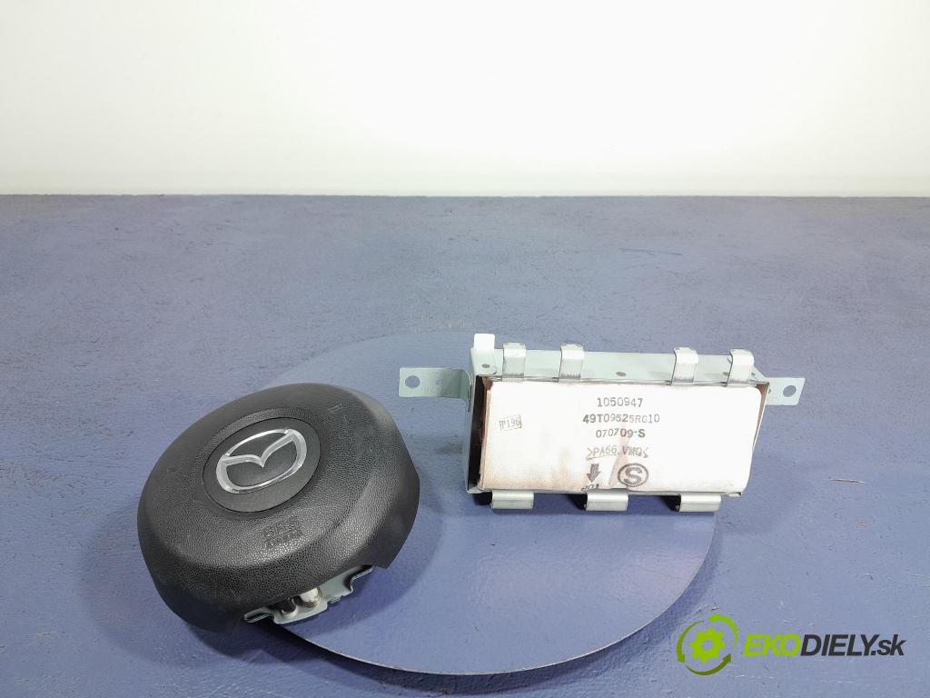 Mazda 2 2010 kokpit,přistrojova deska