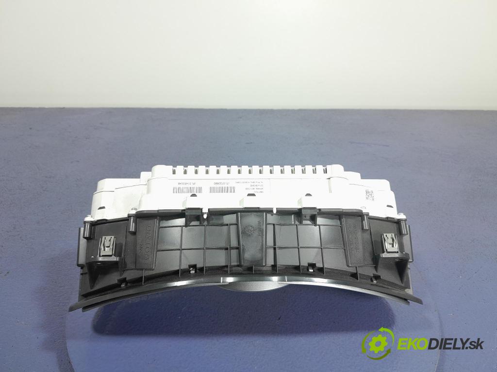 Volvo V40 2015 prístrojovka/ budíky 31453048