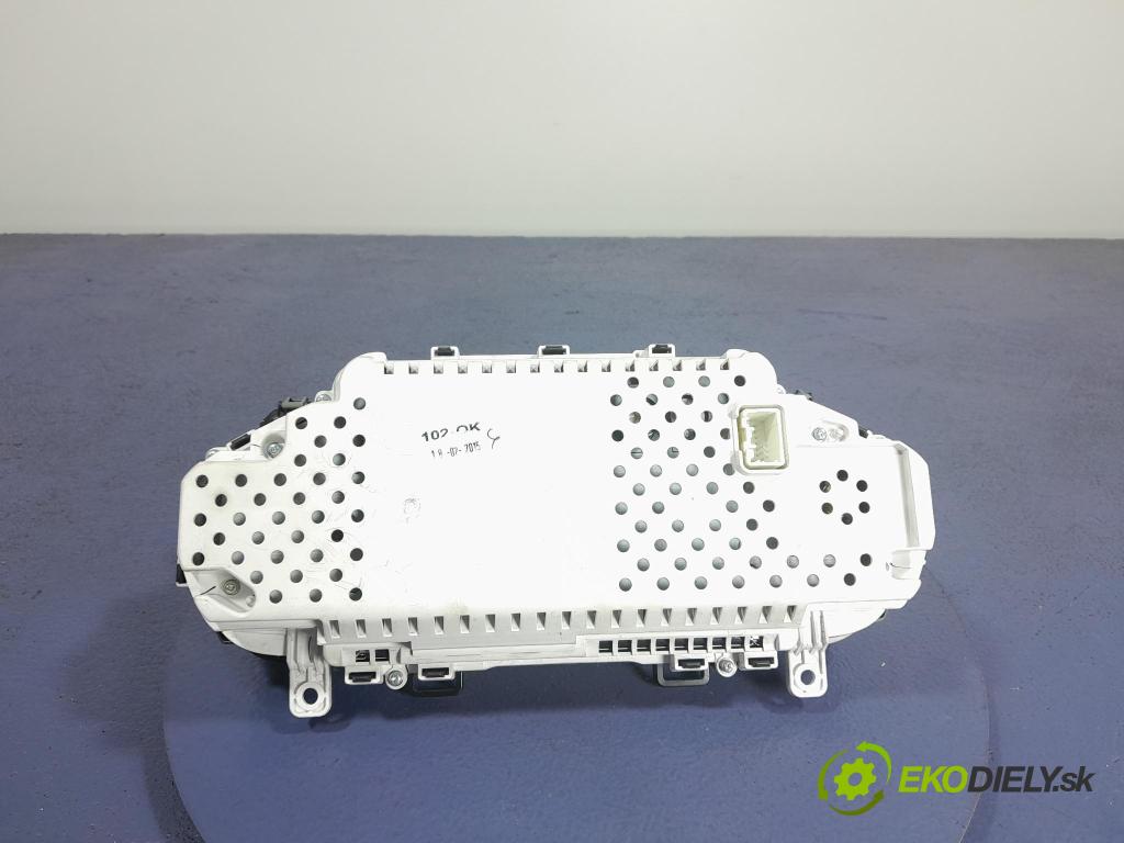 Volvo V40 2015 prístrojovka/ budíky 31453048