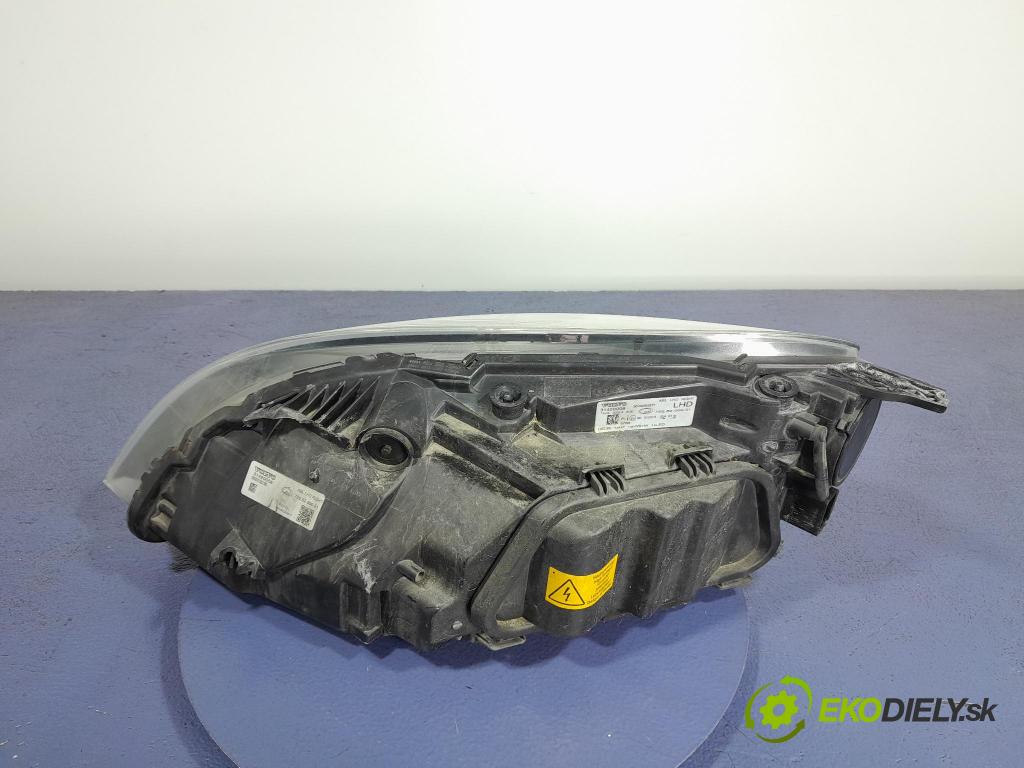 Volvo V40 2015 Reflektor: v pravo: 31420008