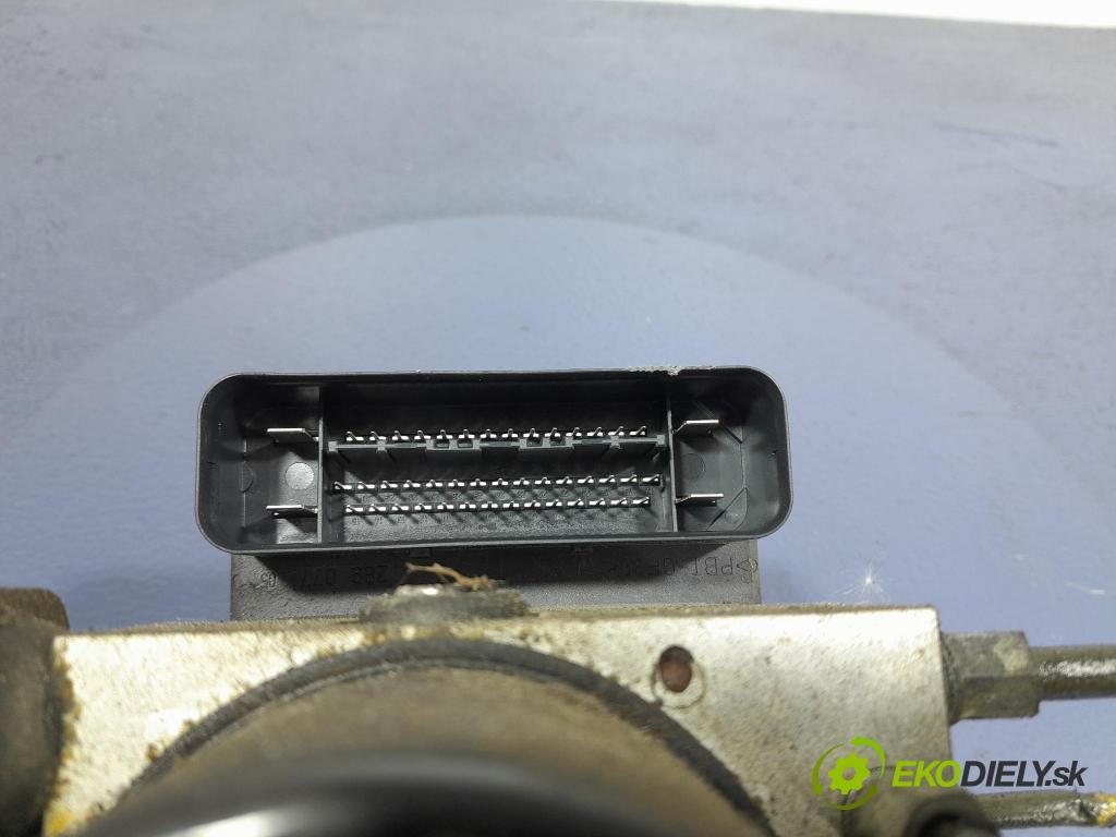 Mazda 2 2010 čerpadlo ABS x DF74-437A0-E