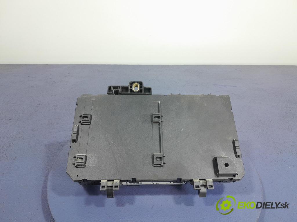 Opel Zafira 2006 skrinka Poistky: 13220831
