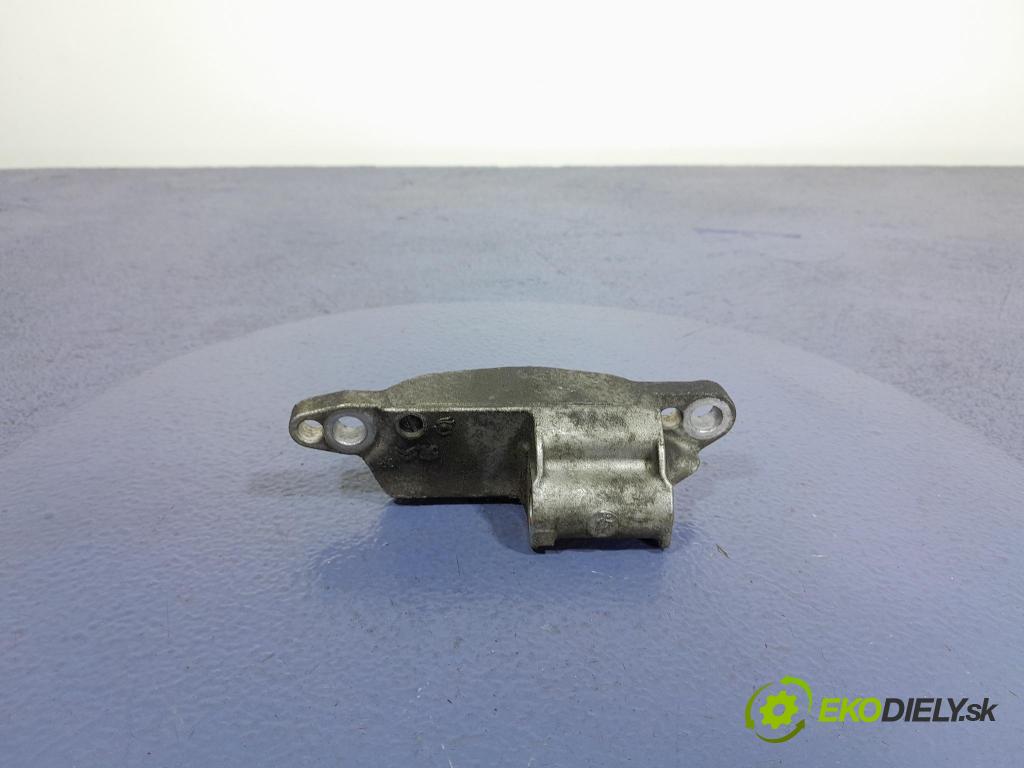 Peugeot 208 2017 Alternator 9812038580