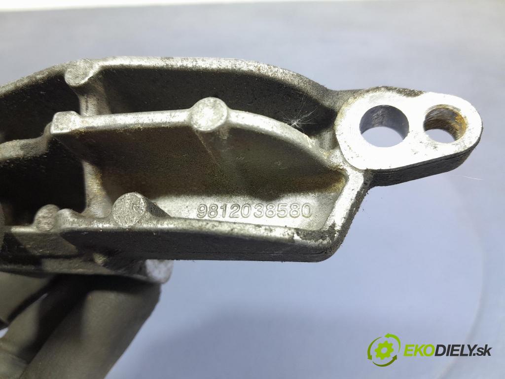 Peugeot 208 2017 Alternator 9812038580