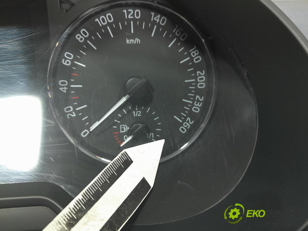 Skoda Octavia 2016 Přístrojová deska 5E0920780C