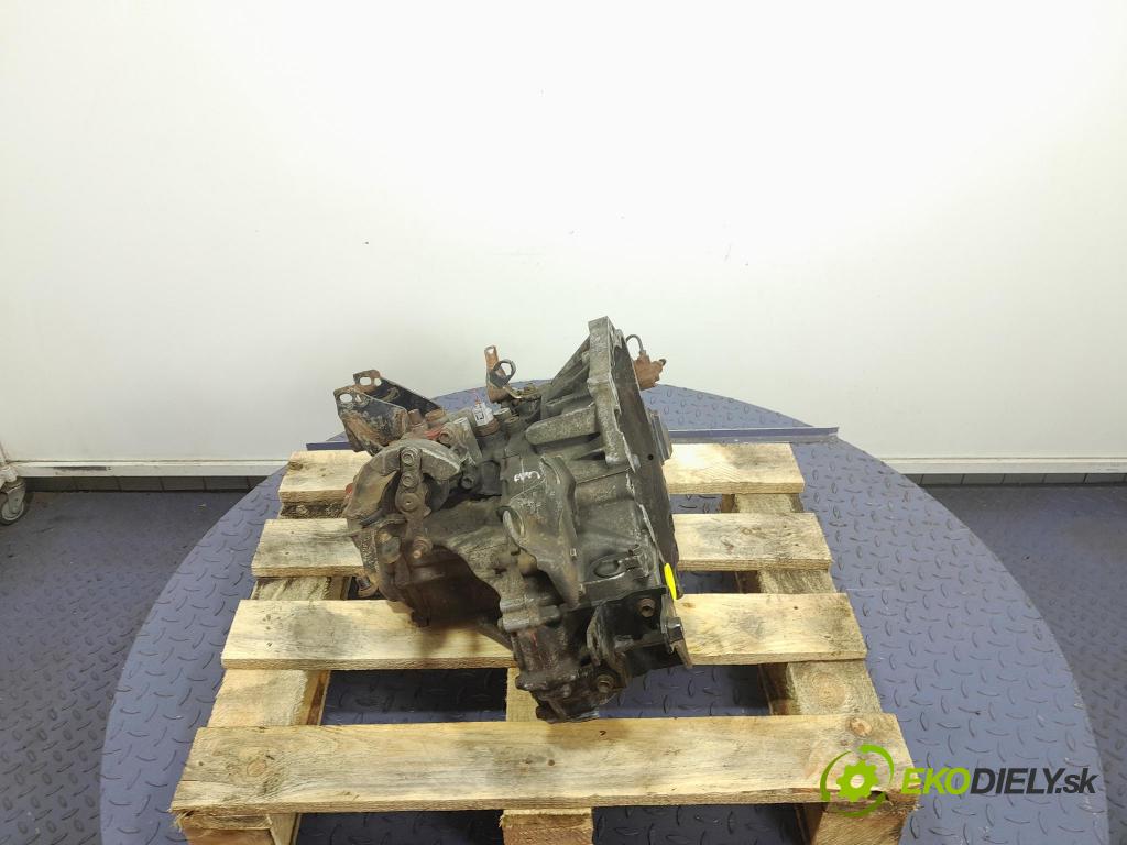 Toyota Corolla 2003 prevodovka Manualna