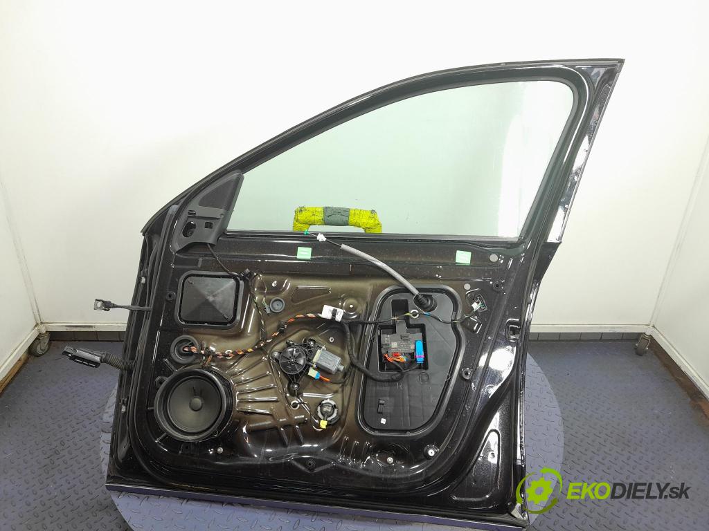 Skoda Octavia 2016 dveře před prave 