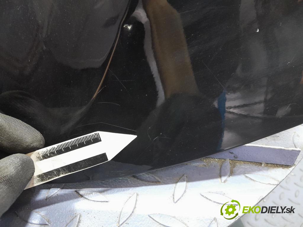 Peugeot 208 2017 zadní dveře kufra: kufr