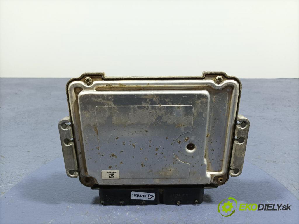 Opel Combo 2013 riadiaca jednotka Motor: 51915420