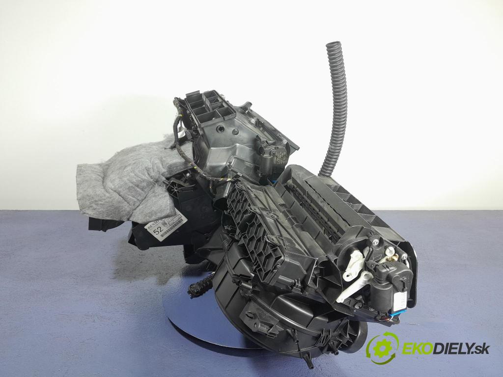 Skoda Octavia 2016 radiátor 5Q1816005AF