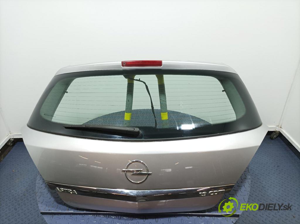 Opel Astra 2005 zadní dveře kufra: kufr