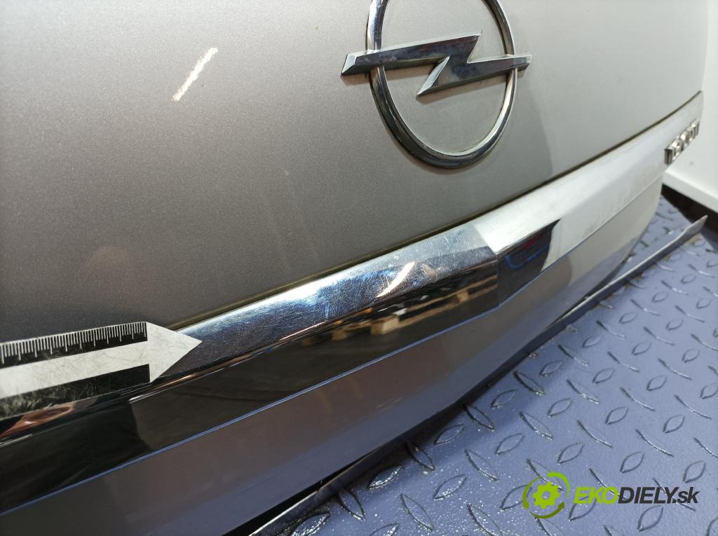Opel Astra 2005 zadní dveře kufra: kufr
