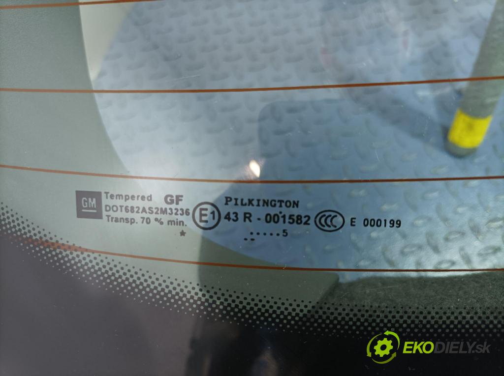 Opel Astra 2005 zadní dveře kufra: kufr