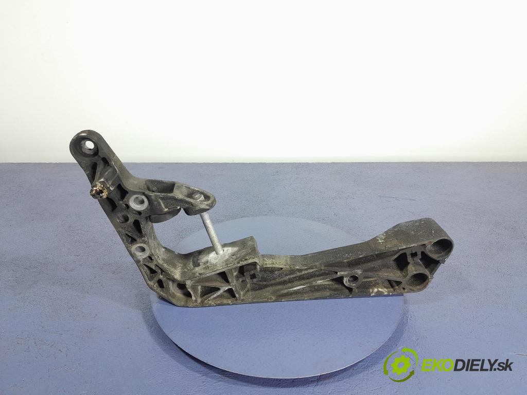 Bmw Seria 7 2020 Polštář: / Tlapka: Truhly: Ozubené kola: 9485312