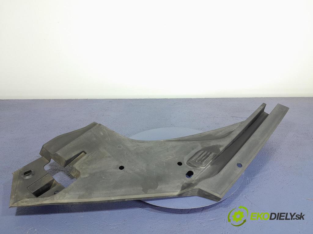 Audi Q7 2017 lišta Dekoratívne: