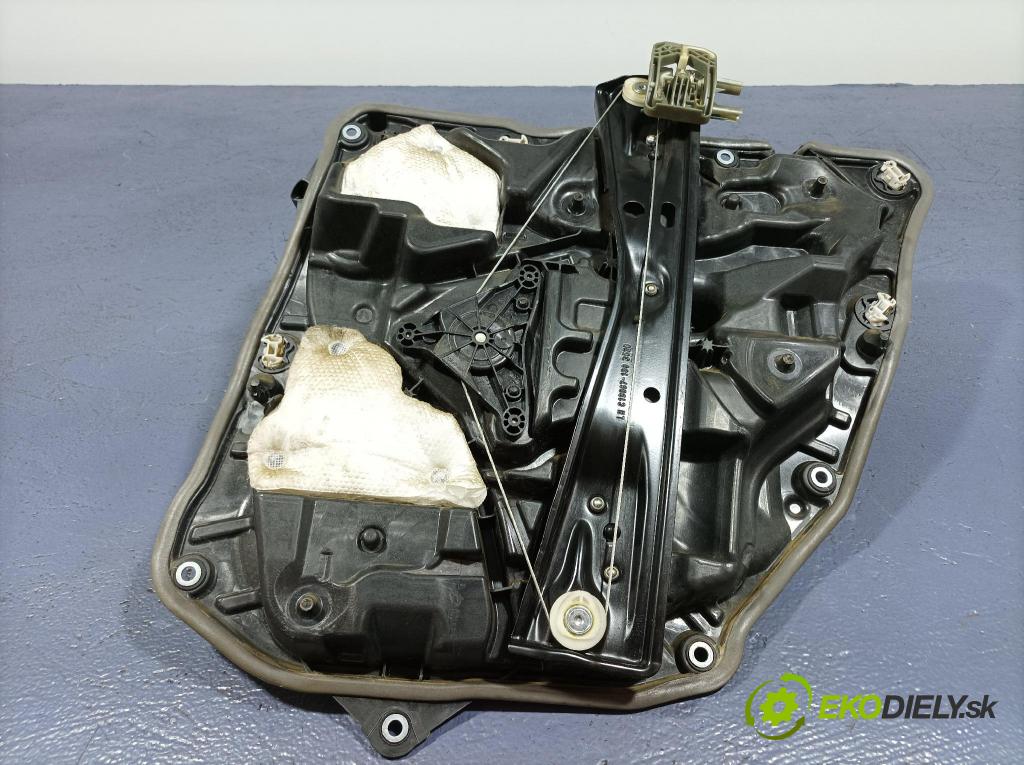 Bmw Seria 7 2020 mechanismus stahování Sklenka: Zad: Levý: 7485141